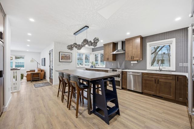 825 Park Drive S, Fargo, ND 58103