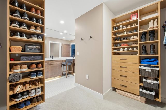 825 Park Drive S, Fargo, ND 58103