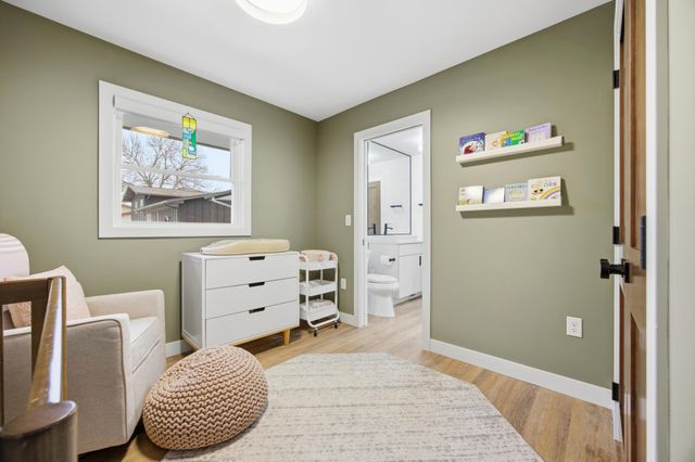 825 Park Drive S, Fargo, ND 58103