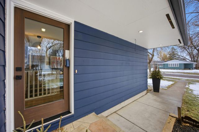 825 Park Drive S, Fargo, ND 58103