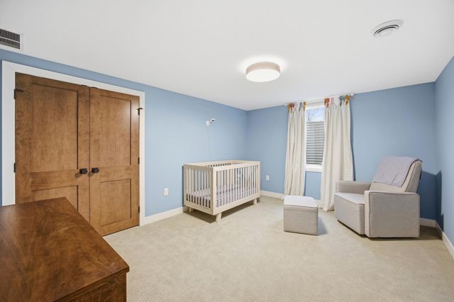 825 Park Drive S, Fargo, ND 58103