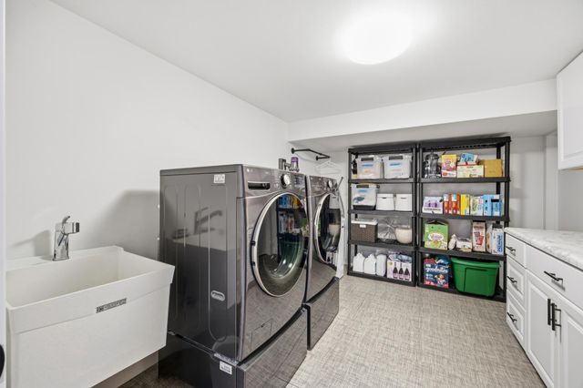 825 Park Drive S, Fargo, ND 58103