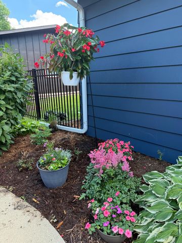 825 Park Drive S, Fargo, ND 58103