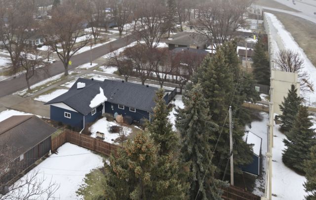 825 Park Drive S, Fargo, ND 58103