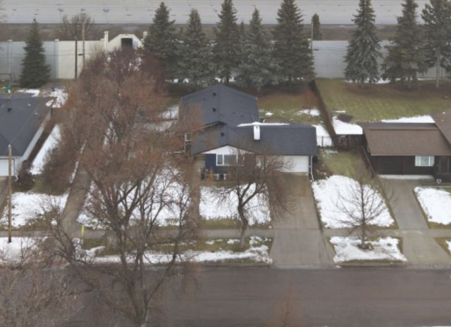 825 Park Drive S, Fargo, ND 58103