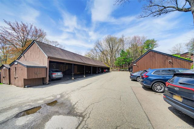 8 Laurel Court, Highland Mills, NY 10930