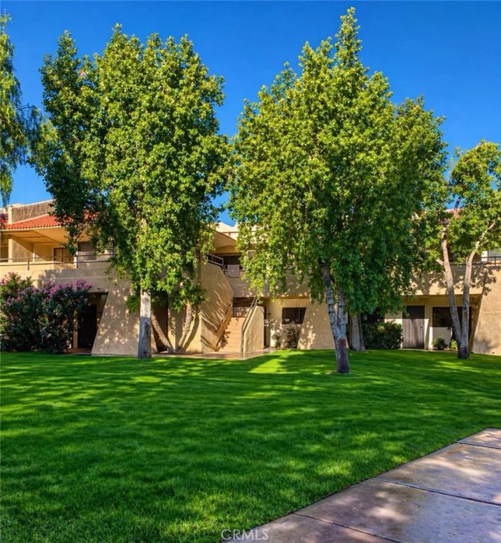 2801 N Los Felices East 104, Palm Springs, CA 92262