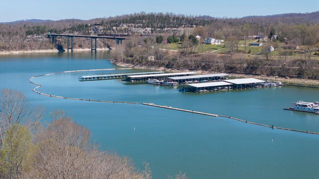 364 Twin Rivers Drive, Bronston, KY 42518