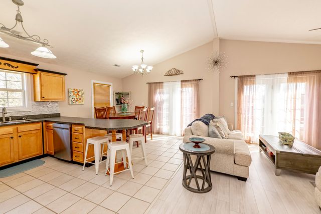 364 Twin Rivers Drive, Bronston, KY 42518