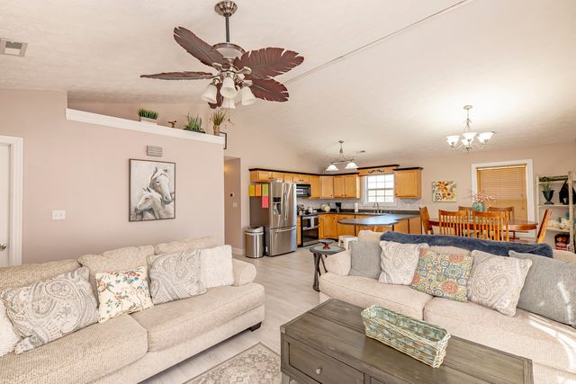 364 Twin Rivers Drive, Bronston, KY 42518