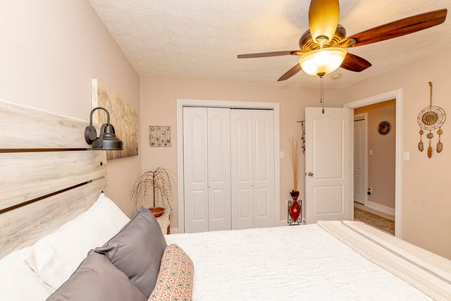 364 Twin Rivers Drive, Bronston, KY 42518