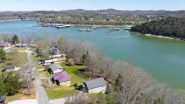 364 Twin Rivers Drive, Bronston, KY 42518