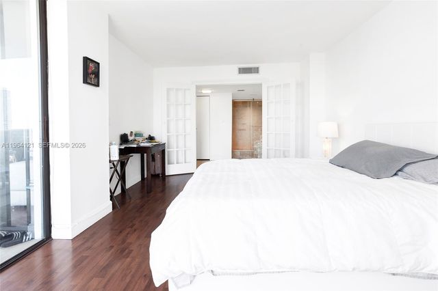 3675 N Country Club Dr 1102, Aventura, FL 33180