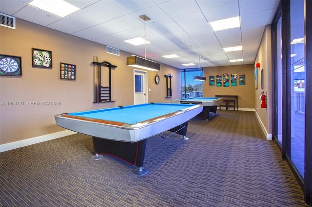 3675 N Country Club Dr 1102, Aventura, FL 33180