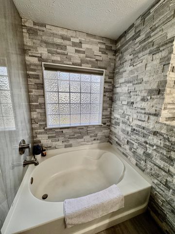 947 Legacy Park Rd, Mount Juliet, TN 37122