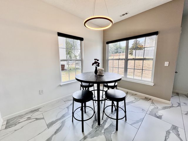 947 Legacy Park Rd, Mount Juliet, TN 37122
