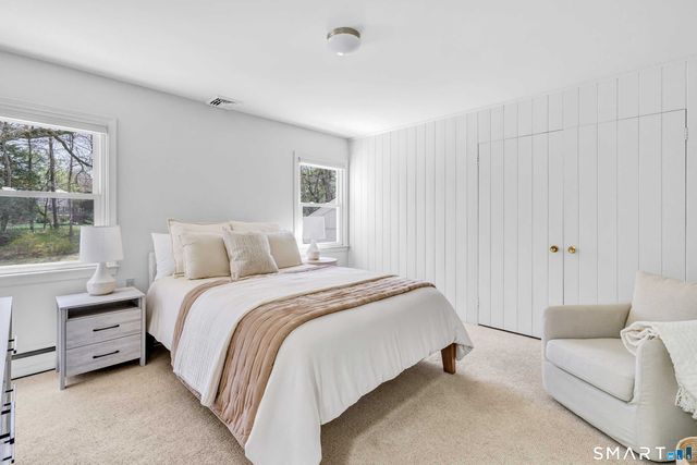 89 Random Road, Fairfield, CT 06825