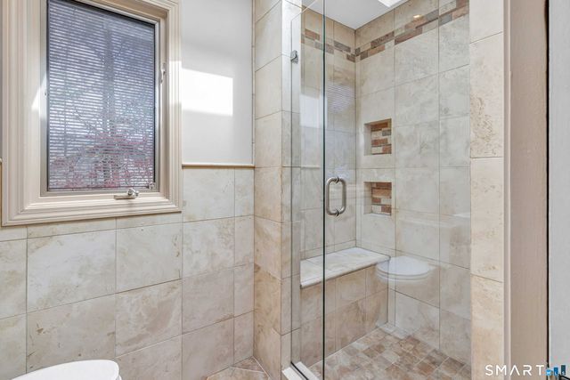 89 Random Road, Fairfield, CT 06825