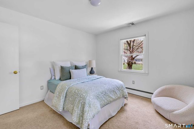 89 Random Road, Fairfield, CT 06825