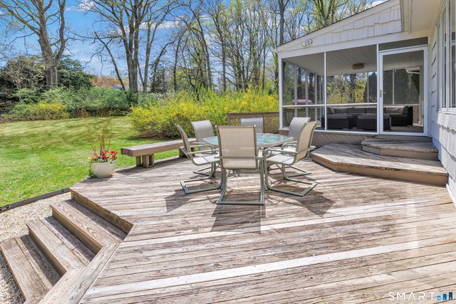 89 Random Road, Fairfield, CT 06825