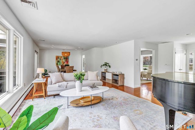 89 Random Road, Fairfield, CT 06825