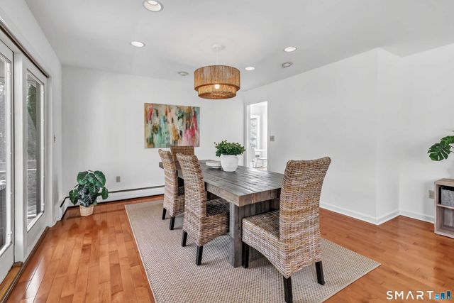 89 Random Road, Fairfield, CT 06825