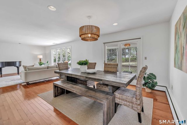 89 Random Road, Fairfield, CT 06825