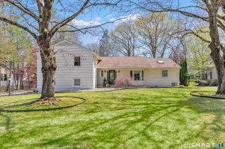 89 Random Road, Fairfield, CT 06825