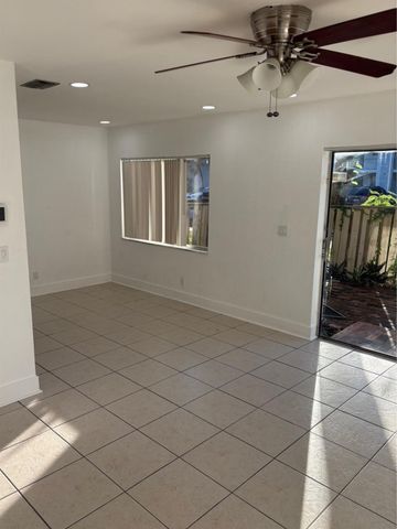 2218 NW 58th Ave 1, Fort Lauderdale, FL 33313