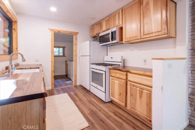 380 Dolly Varden, Lake Arrowhead, CA 92352
