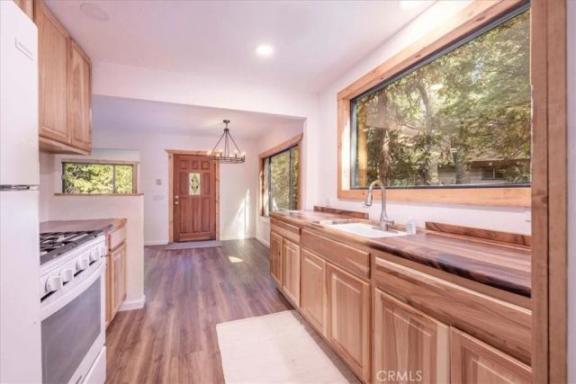 380 Dolly Varden, Lake Arrowhead, CA 92352