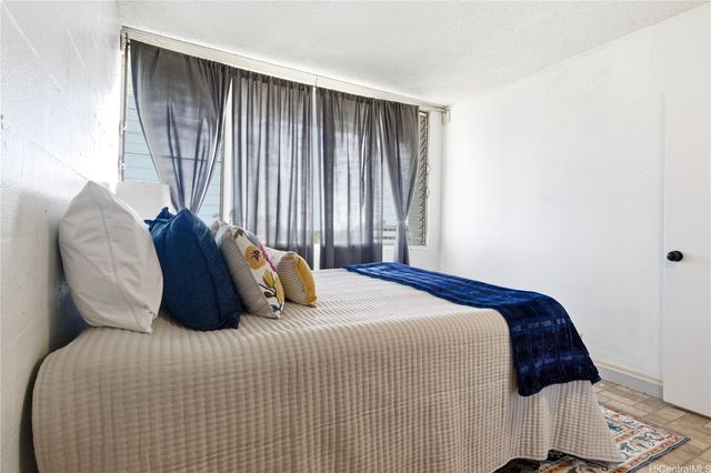 94-249 Waikele Road B313, Waipahu, HI 96797