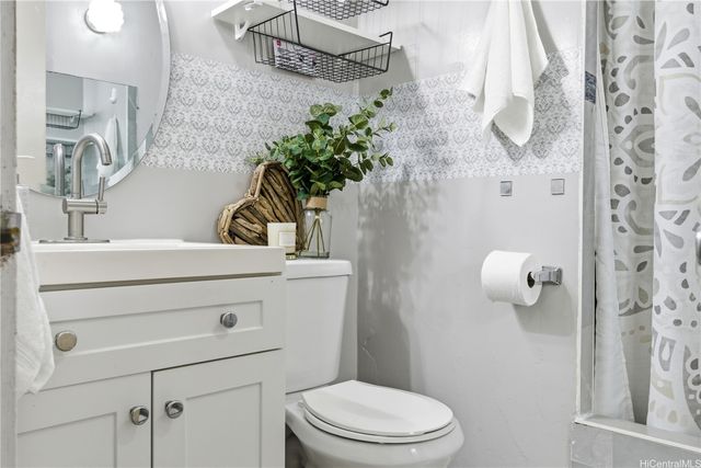 94-249 Waikele Road B313, Waipahu, HI 96797