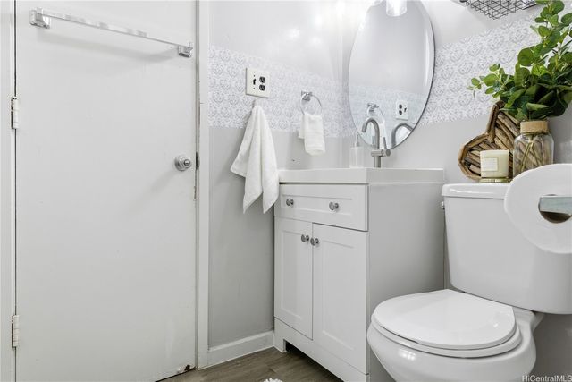 94-249 Waikele Road B313, Waipahu, HI 96797