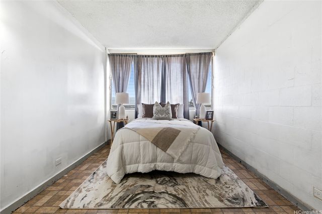 94-249 Waikele Road B313, Waipahu, HI 96797