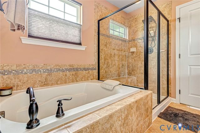 9511 Thornecrest Dr, Hanover, VA 23116