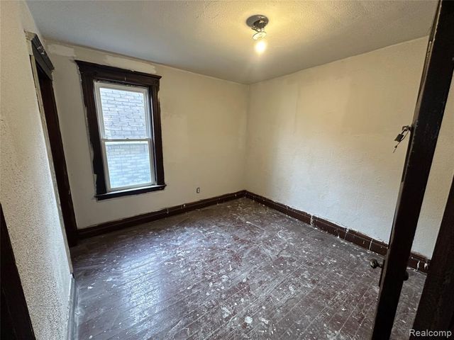 5115 Seyburn Street, Detroit, MI 48213