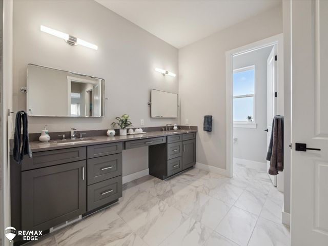 758 Sutton Court, York Twp, MI 48176