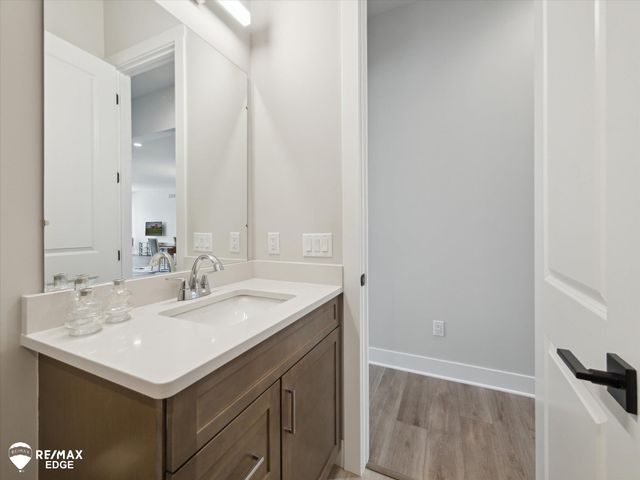 758 Sutton Court, York Twp, MI 48176