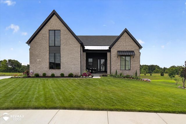 758 Sutton Court, York Twp, MI 48176