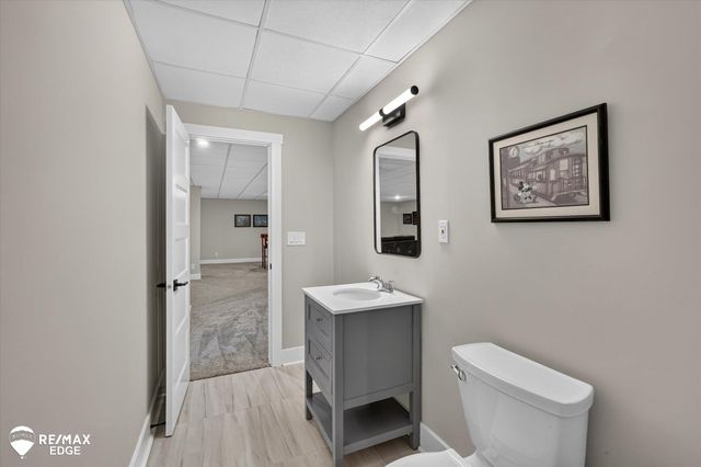 758 Sutton Court, York Twp, MI 48176