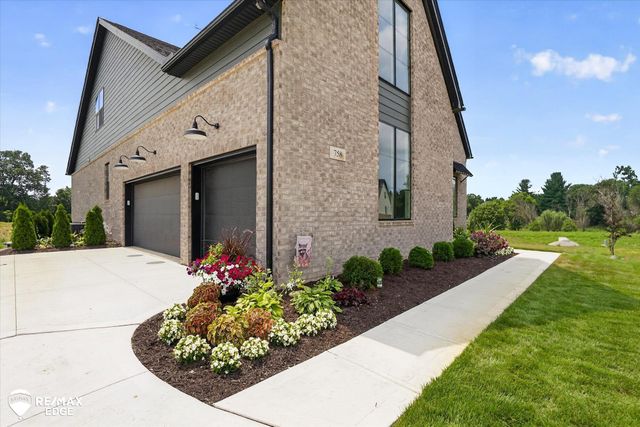 758 Sutton Court, York Twp, MI 48176