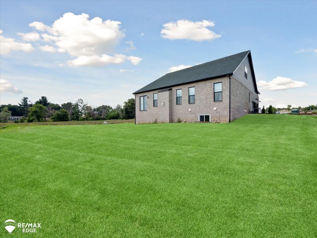 758 Sutton Court, York Twp, MI 48176