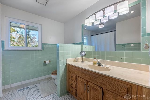 7368 San Fernando Road, Huber Heights, OH 45424