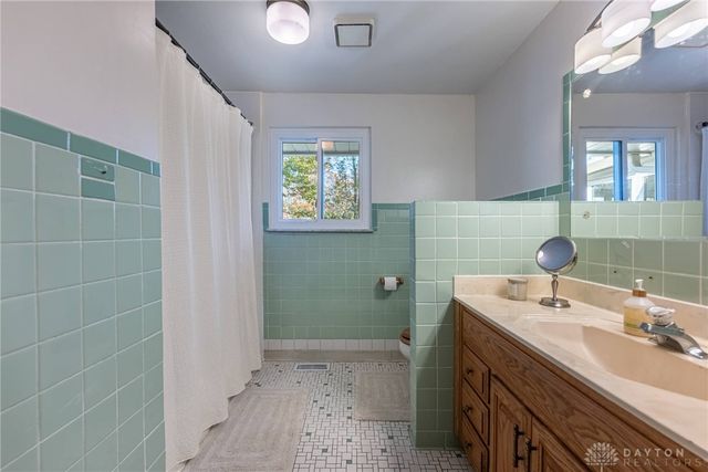 7368 San Fernando Road, Huber Heights, OH 45424