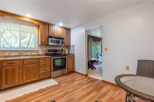 7368 San Fernando Road, Huber Heights, OH 45424