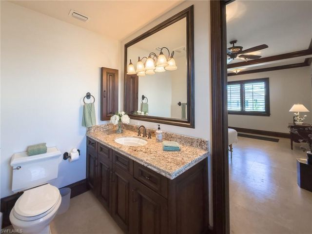 200 Golf DR, Naples, FL 34102