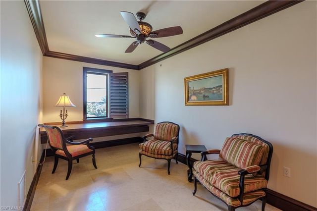 200 Golf DR, Naples, FL 34102