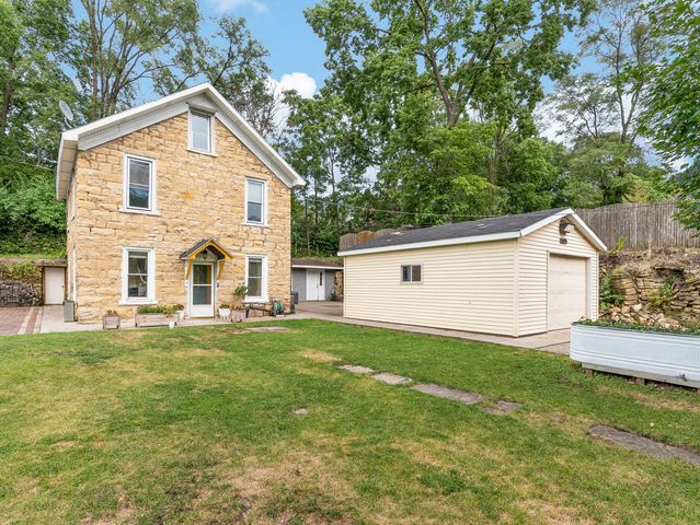 618 Bush Street, Joliet, IL 60433