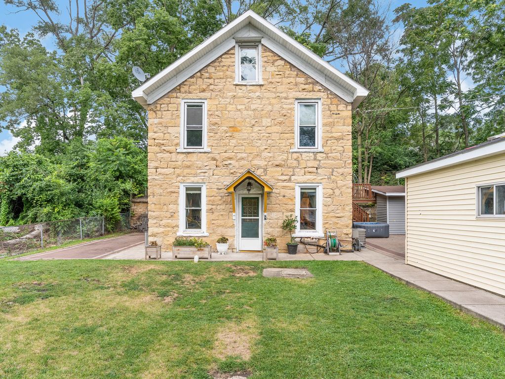 618 Bush Street, Joliet, IL 60433